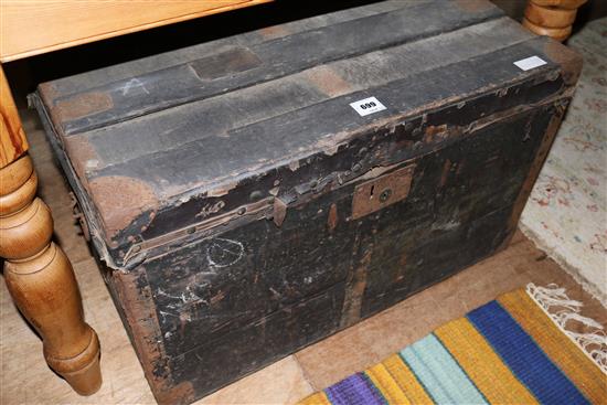 Trunk with hand painted wallpaper(-)